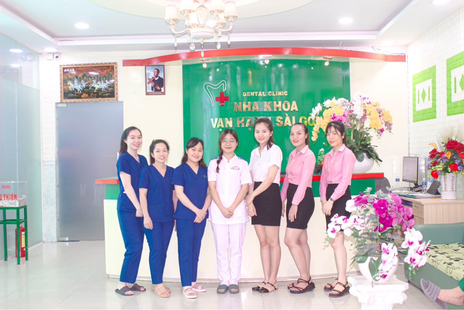 Tri ân khách hàng - Ân tình trao tay