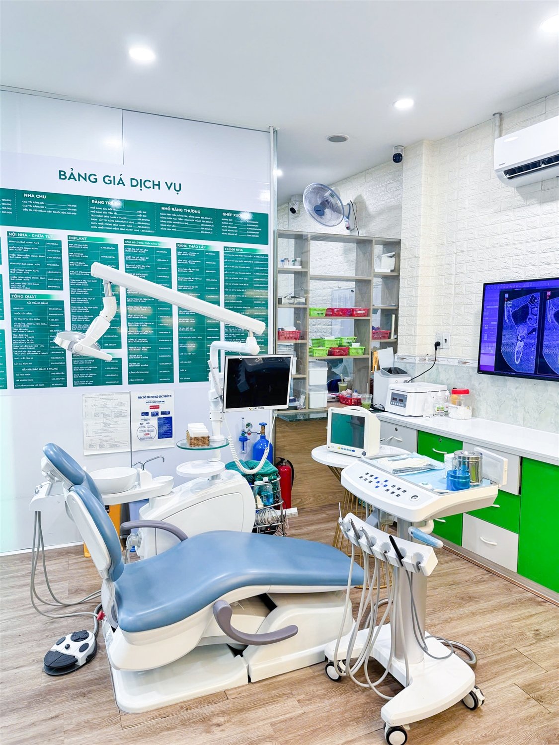 Tuyển dụng bác sĩ (Test)